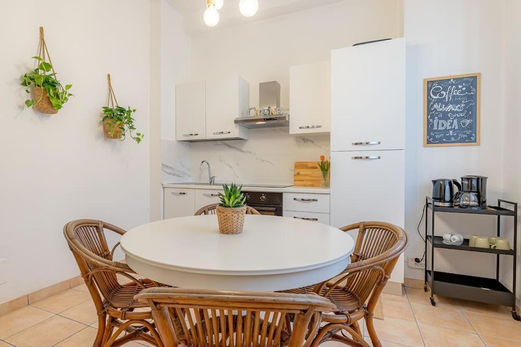 Rio'S Cozy Apartment In The Heart Of Côme Esterno foto