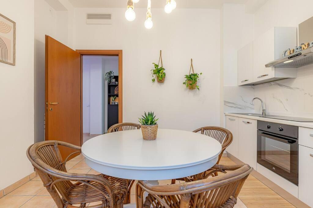 Rio'S Cozy Apartment In The Heart Of Côme Esterno foto